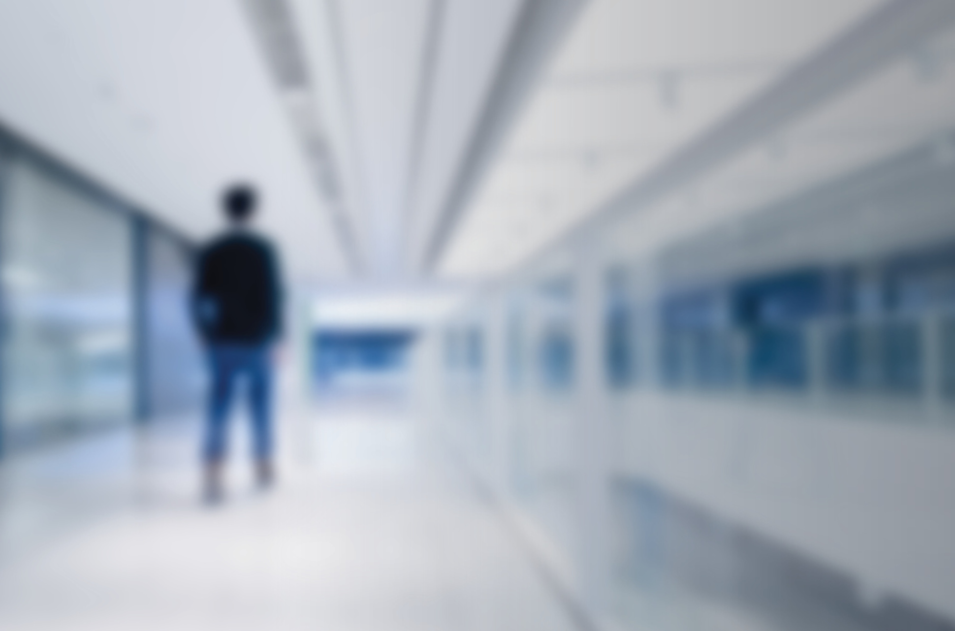 Feststell­anlagen bei Muster Elektro in Musterstadt