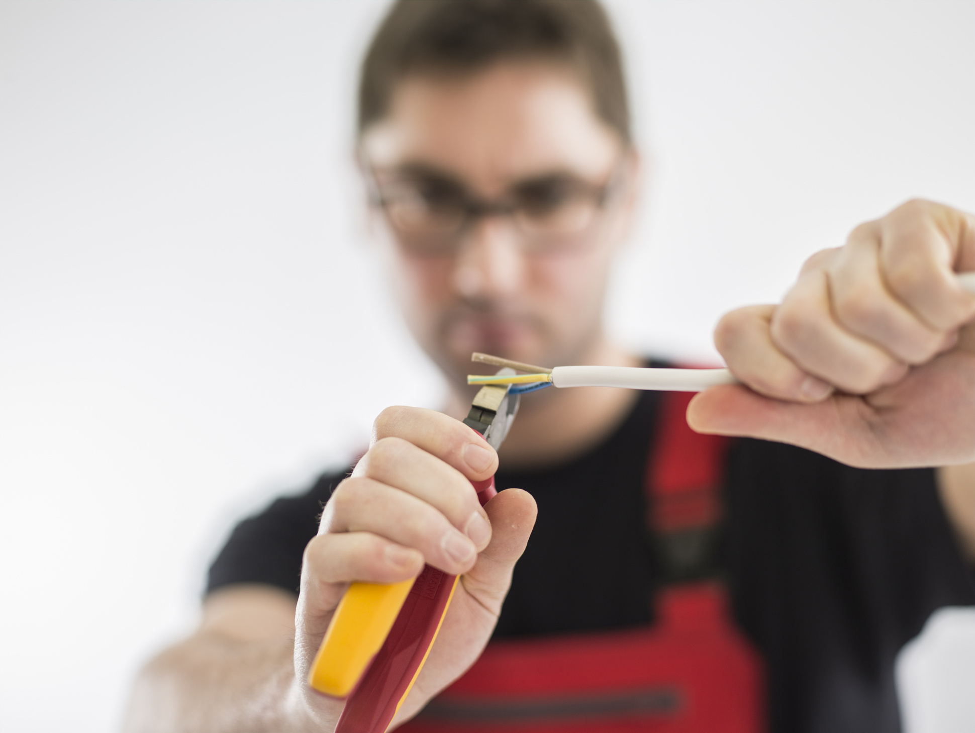 Elektroniker bei Muster Elektro in Musterstadt